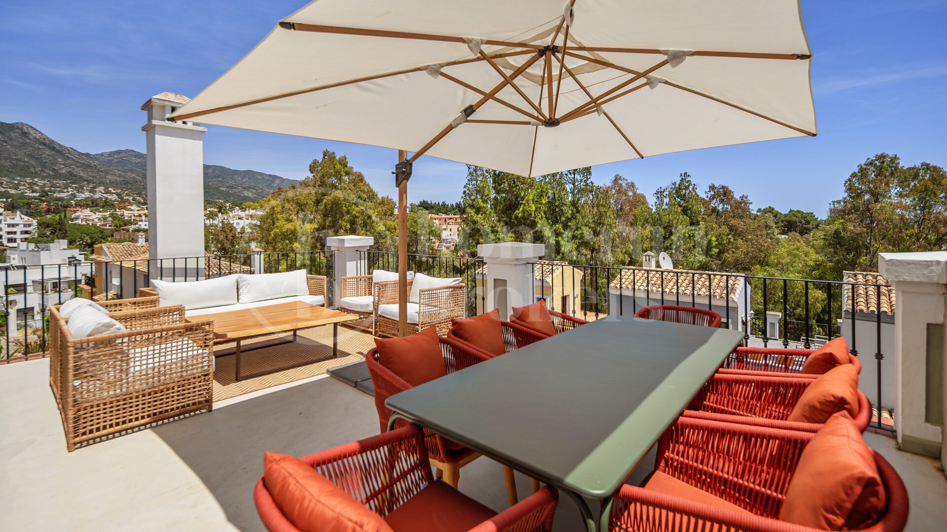 Casa Solana de Nagüeles - With sea and mountain views in Marbella Golden Mile