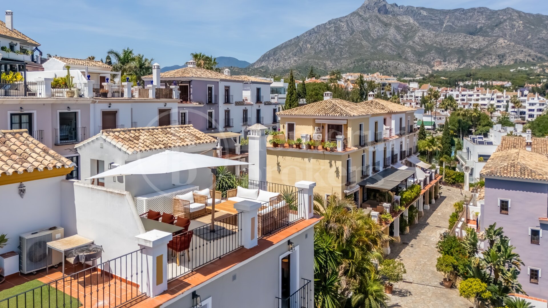 Casa Solana de Nagüeles - With sea and mountain views in Marbella Golden Mile
