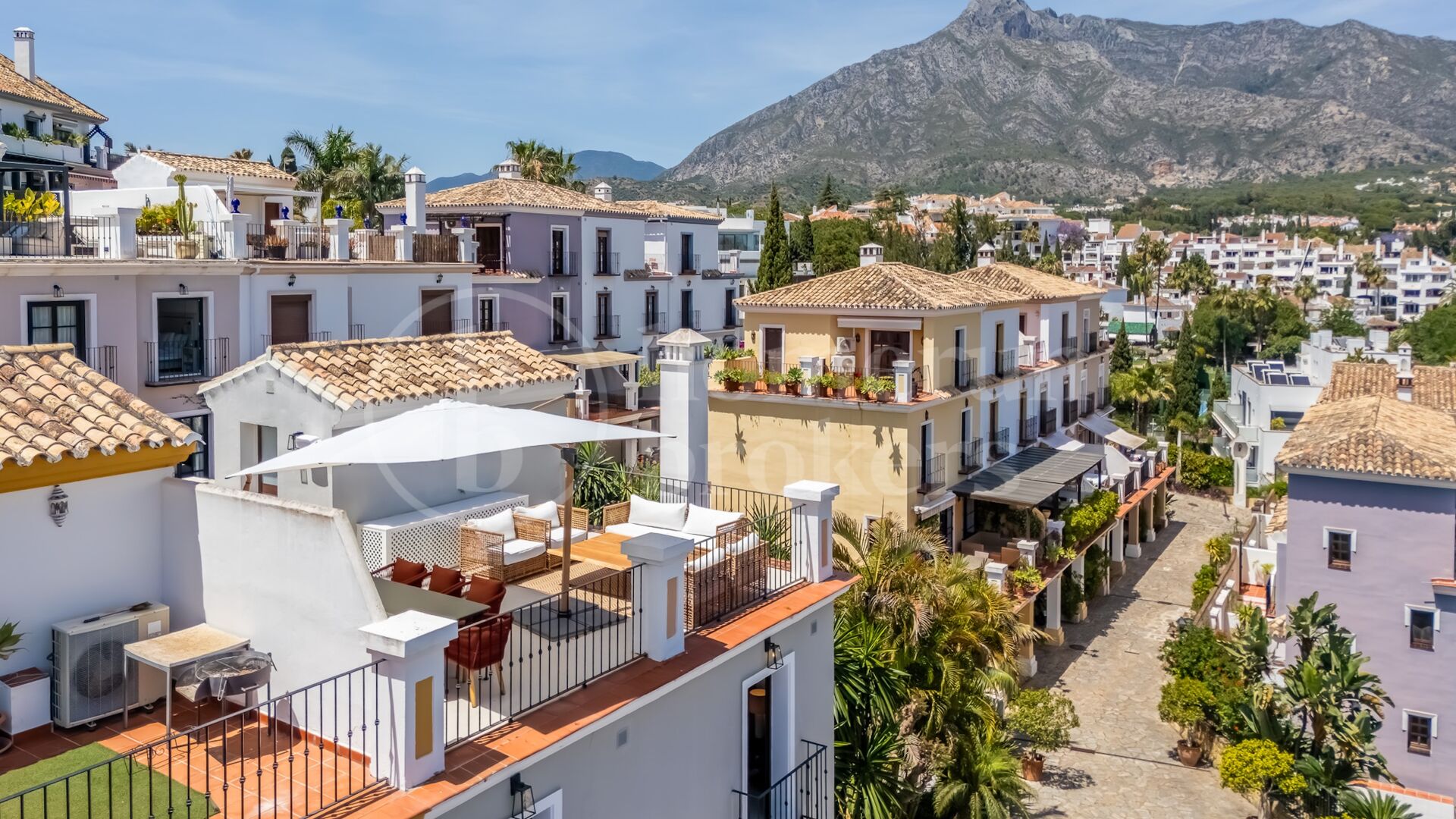 Casa Solana de Nagüeles - With sea and mountain views in Marbella Golden Mile
