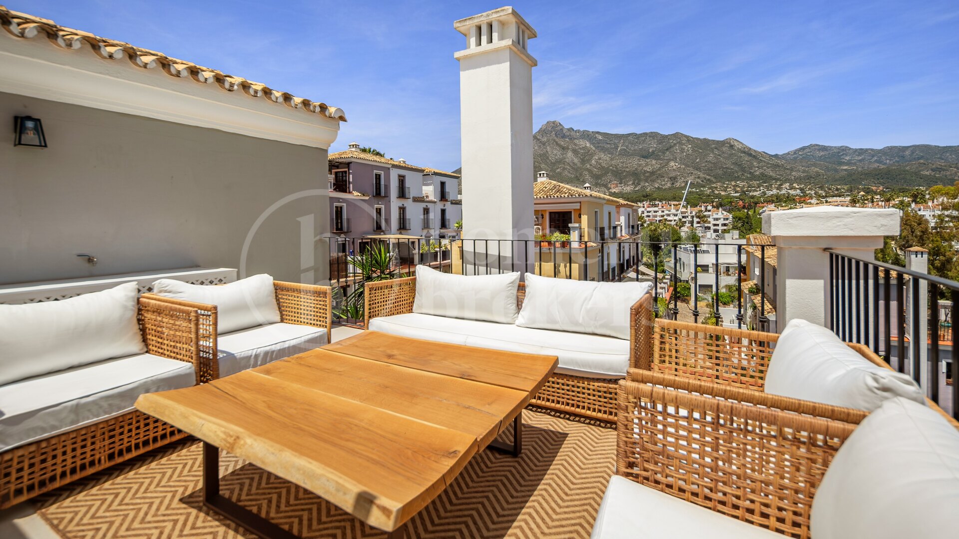 Casa Solana de Nagüeles - With sea and mountain views in Marbella Golden Mile