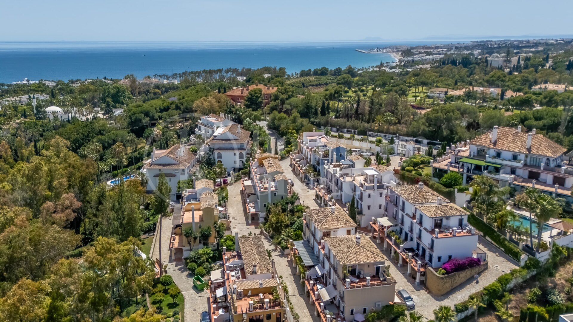 Casa Solana de Nagüeles - With sea and mountain views in Marbella Golden Mile