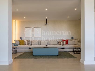 Villa Valmaris - Modern Andalusian Villa with Panoramic Golf and Sea Views