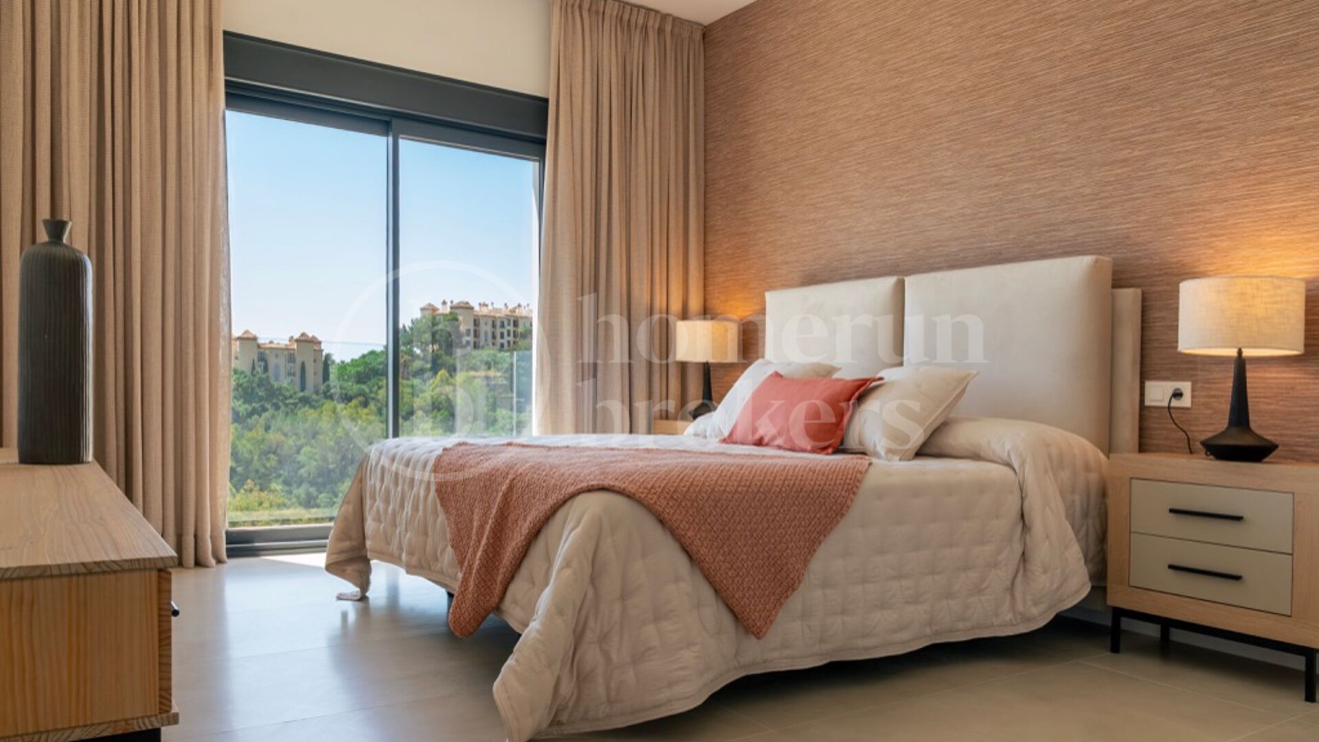 Villa Valmaris - Modern Andalusian Villa with Panoramic Golf and Sea Views