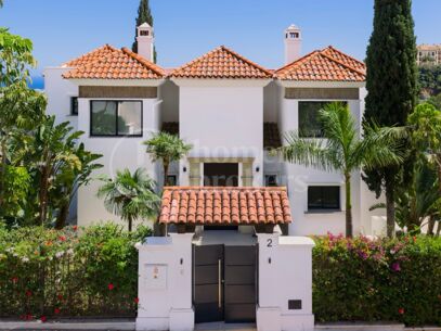 Villa Valmaris - Modern Andalusian Villa with Panoramic Golf and Sea Views
