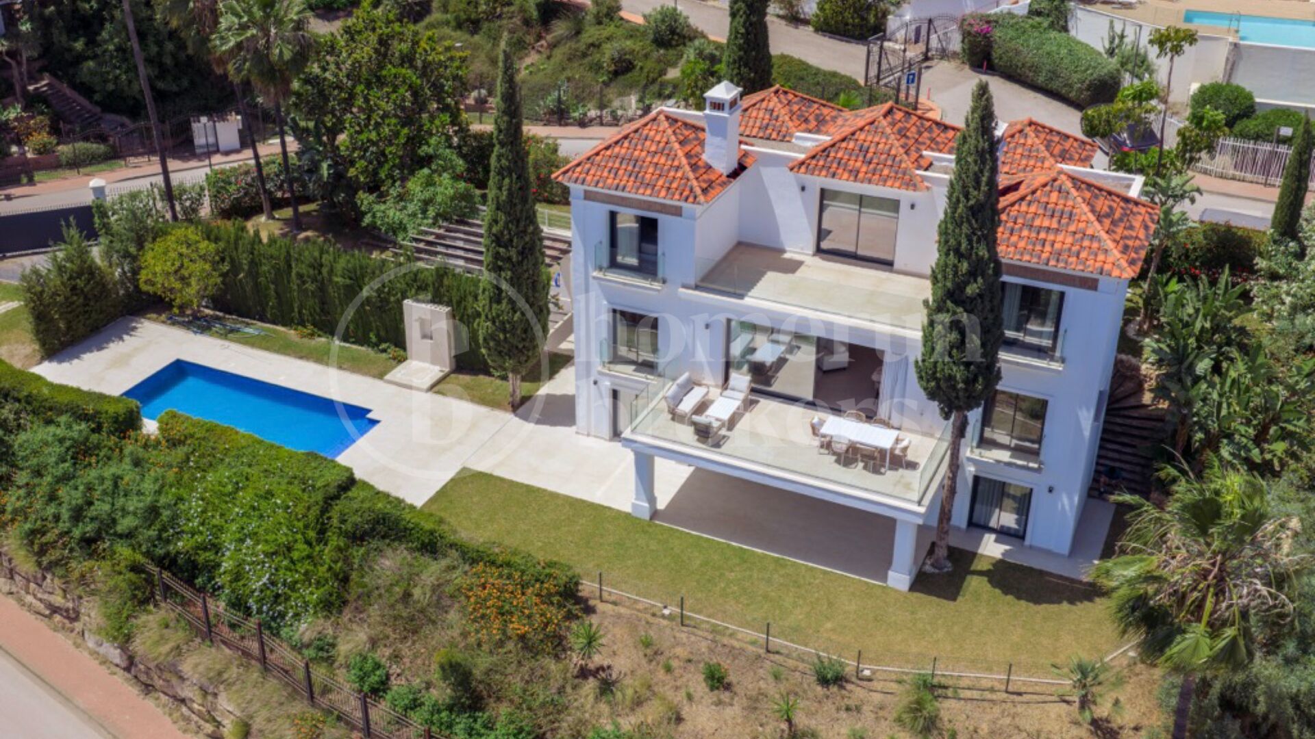 Villa Valmaris - Modern Andalusian Villa with Panoramic Golf and Sea Views