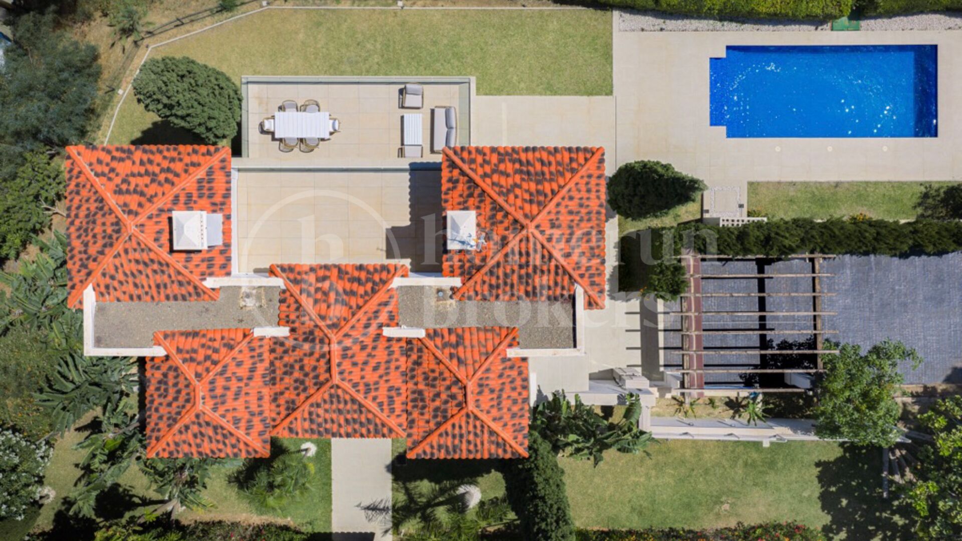 Villa Valmaris - Modern Andalusian Villa with Panoramic Golf and Sea Views