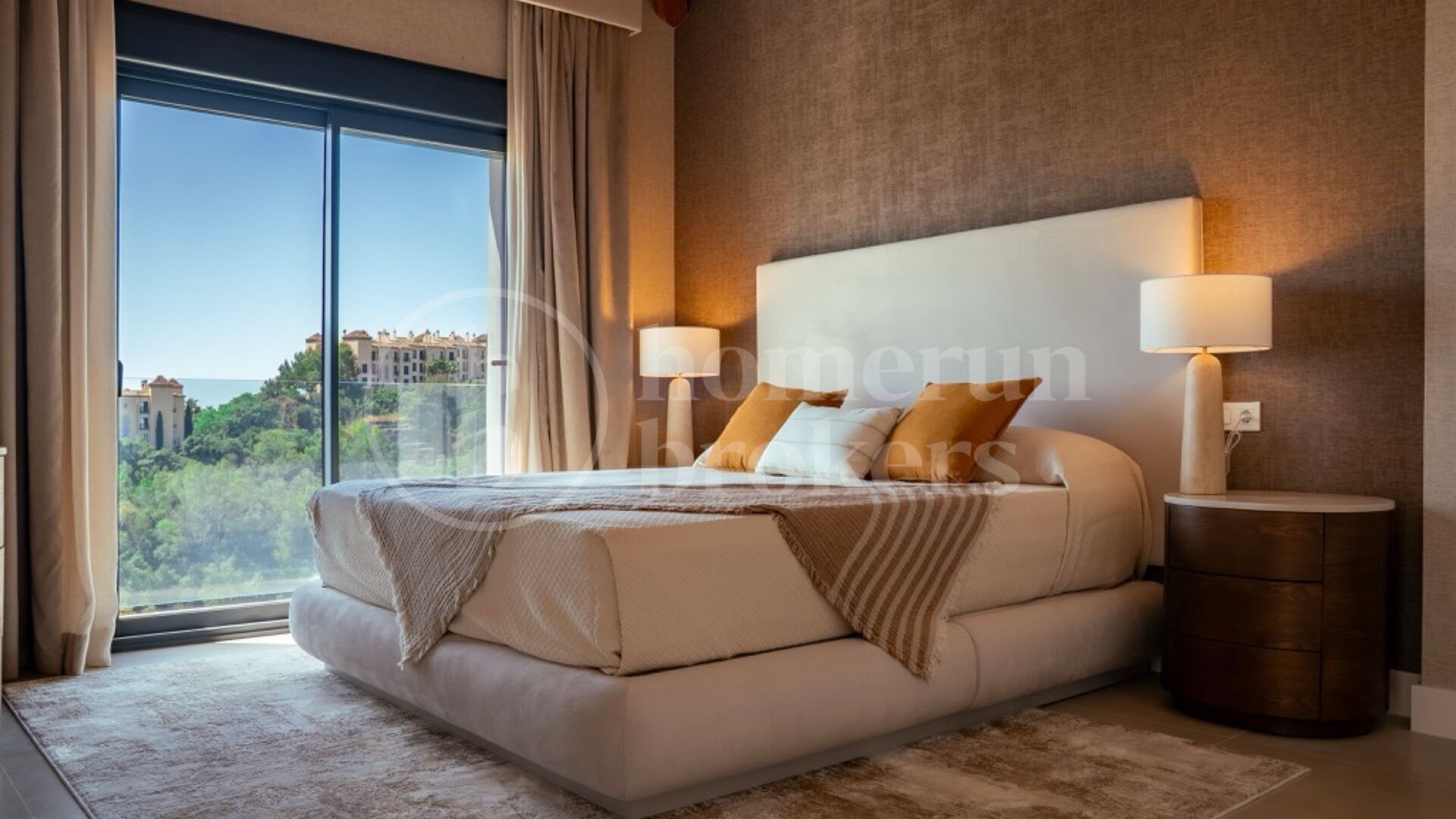 Villa Valmaris - Modern Andalusian Villa with Panoramic Golf and Sea Views