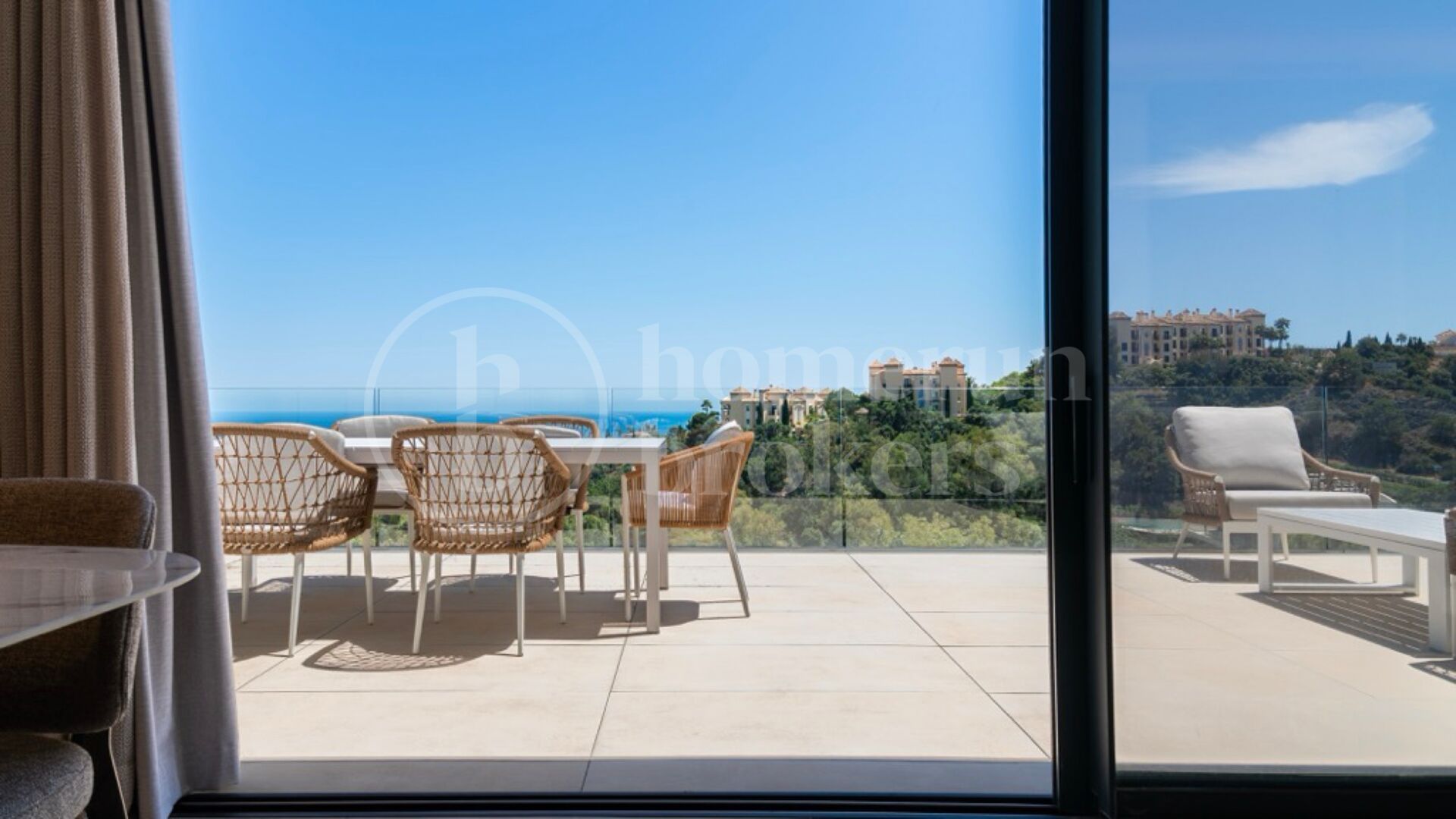 Villa Valmaris - Modern Andalusian Villa with Panoramic Golf and Sea Views