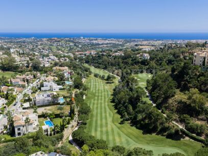 Villa Valmaris - Modern Andalusian Villa with Panoramic Golf and Sea Views