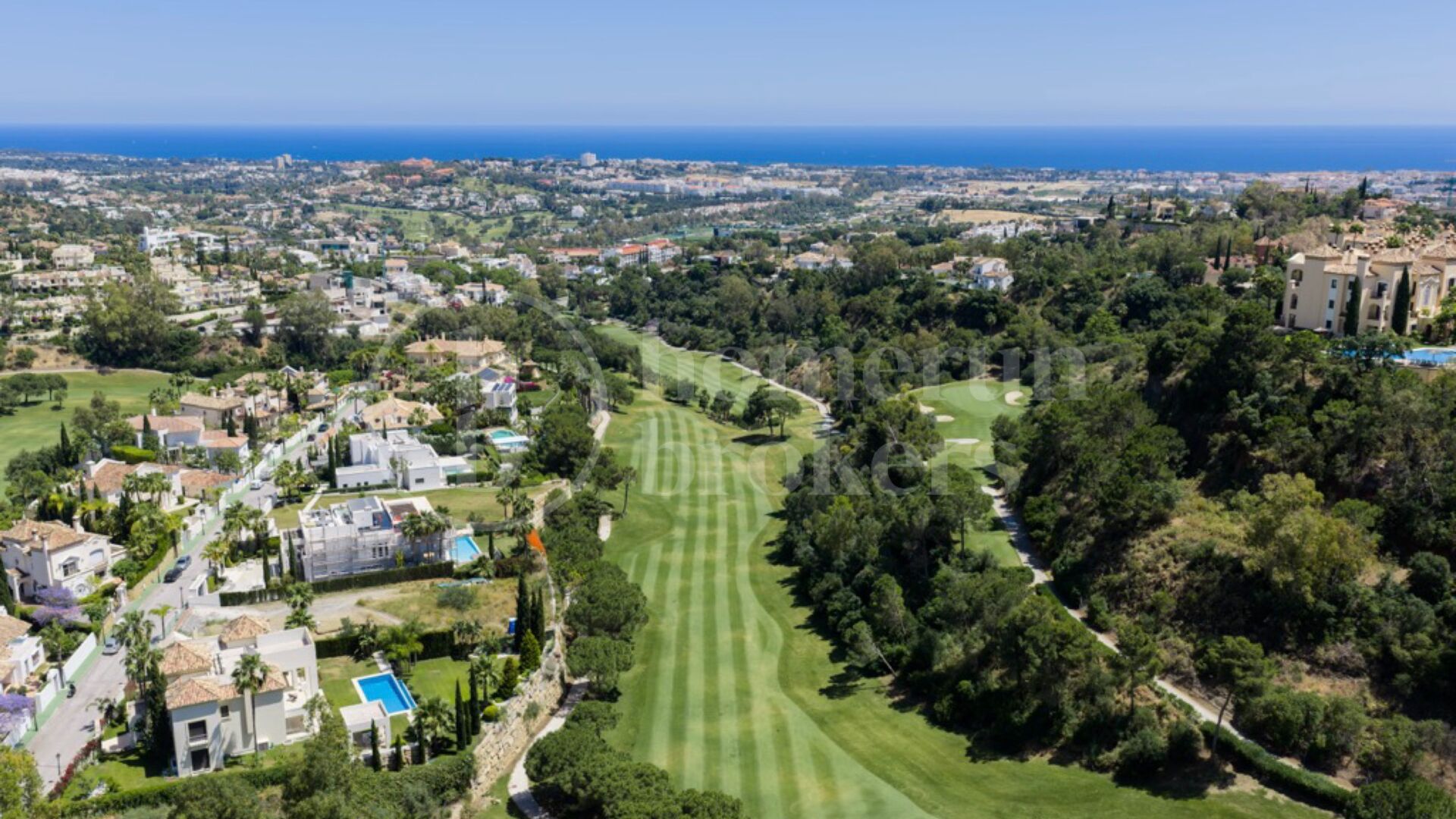Villa Valmaris - Modern Andalusian Villa with Panoramic Golf and Sea Views