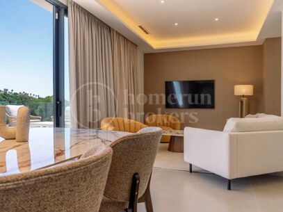 Villa Valmaris - Modern Andalusian Villa with Panoramic Golf and Sea Views