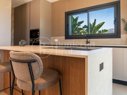 Villa Valmaris - Modern Andalusian Villa with Panoramic Golf and Sea Views
