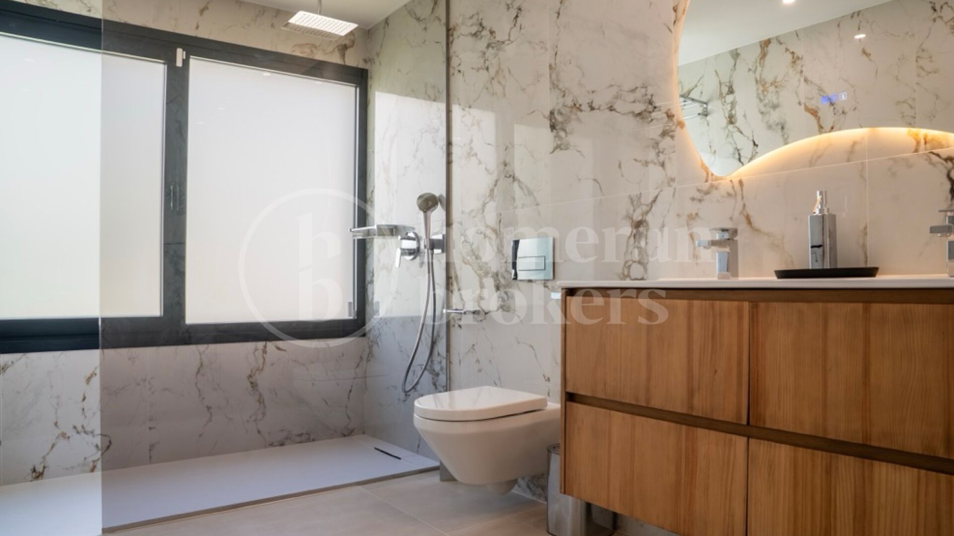 Villa Valmaris - Modern Andalusian Villa with Panoramic Golf and Sea Views