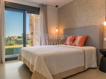 Villa Valmaris - Modern Andalusian Villa with Panoramic Golf and Sea Views