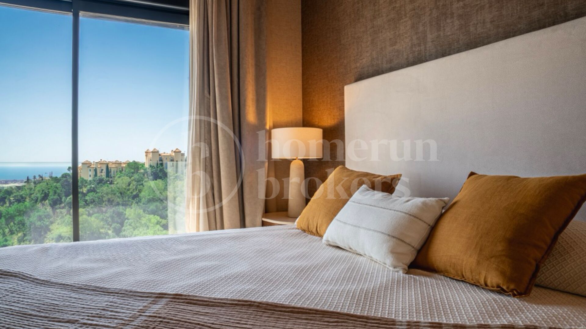 Villa Valmaris - Modern Andalusian Villa with Panoramic Golf and Sea Views