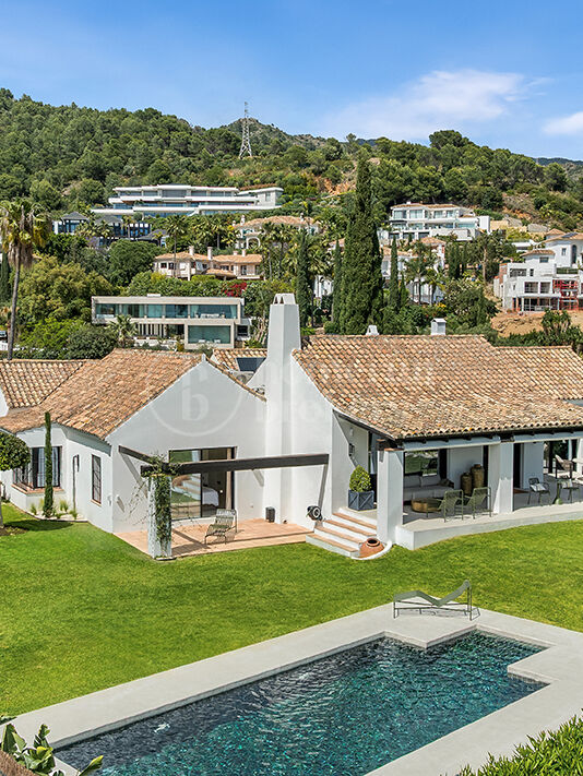 Villa Camojan 54 - Renovated Mediterranean Villa in Cascada de Camoján