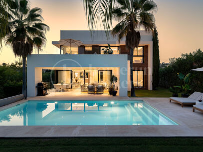 Villa Olie – modern villa med fem sovrum