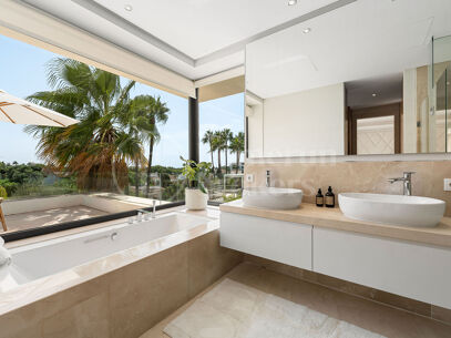 Villa Olie – modern villa med fem sovrum