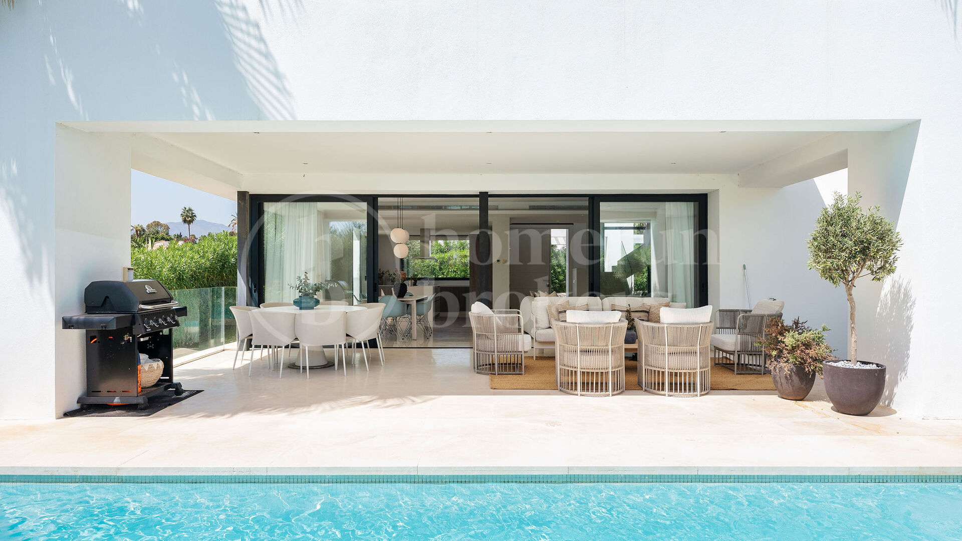 Villa Olie – modern villa med fem sovrum