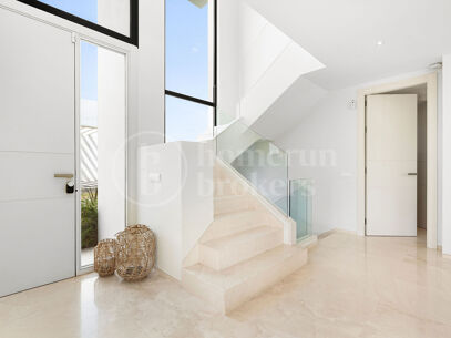 Villa Olie – modern villa med fem sovrum