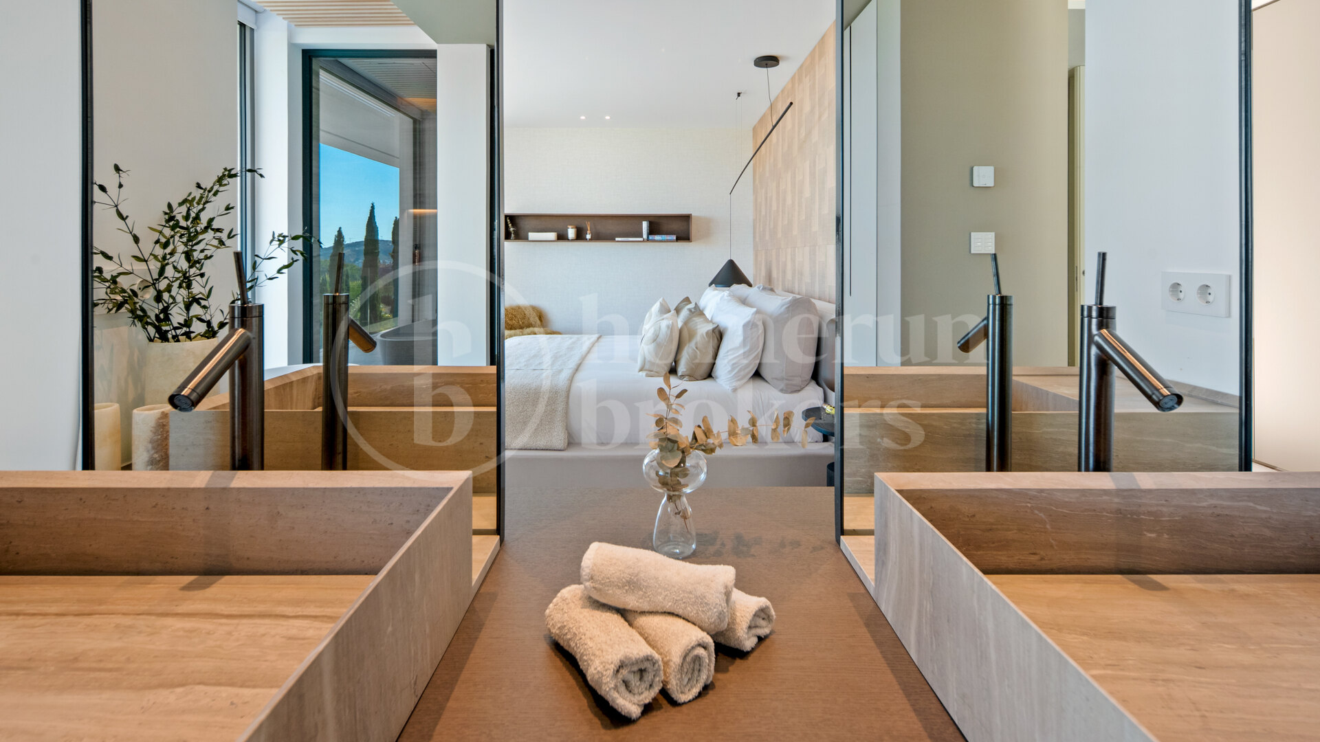 Villa Mare – Contemporary Villa for Sale in The Hills, La Quinta