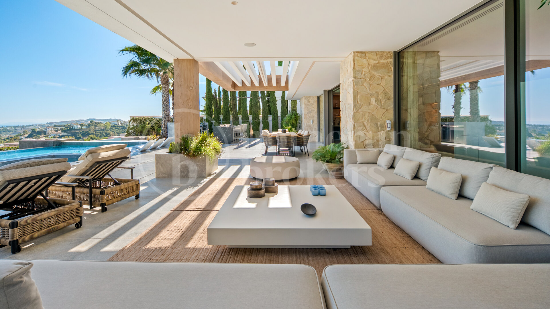 Villa Mare – Contemporary Villa for Sale in The Hills, La Quinta