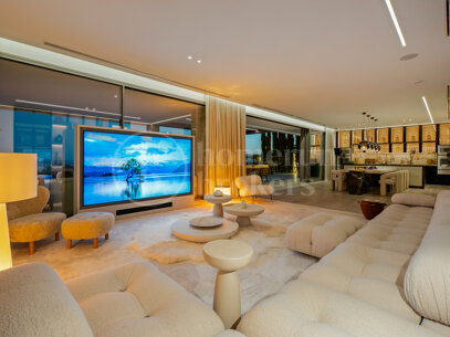 Villa Mare – Contemporary Villa for Sale in The Hills, La Quinta
