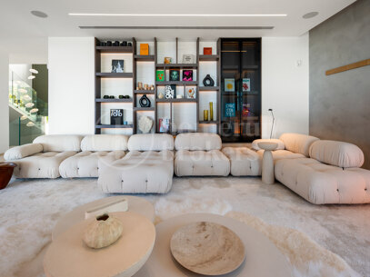 Villa Mare – Contemporary Villa for Sale in The Hills, La Quinta