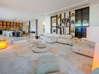 Villa Mare – Contemporary Villa for Sale in The Hills, La Quinta