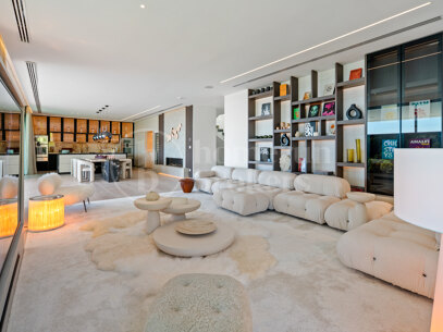 Villa Mare – Contemporary Villa for Sale in The Hills, La Quinta
