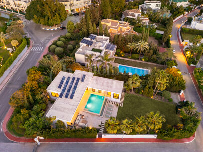Villa Splash – Modern villa till salu i Parcelas del Golf, Nueva Andalucía