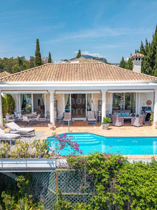 Casa Greco – Andalusian Villa for Sale in El Herrojo Alto