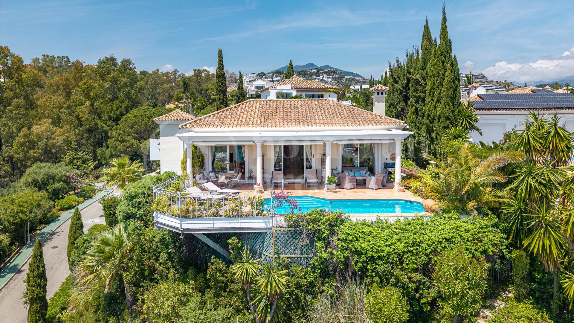 Casa Greco – Andalusisk villa till salu i El Herrojo Alto