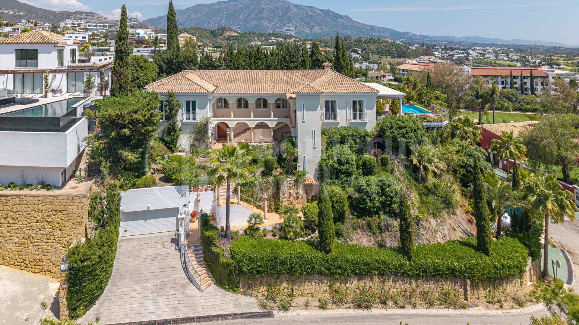Casa Greco – Andalusisk villa till salu i El Herrojo Alto