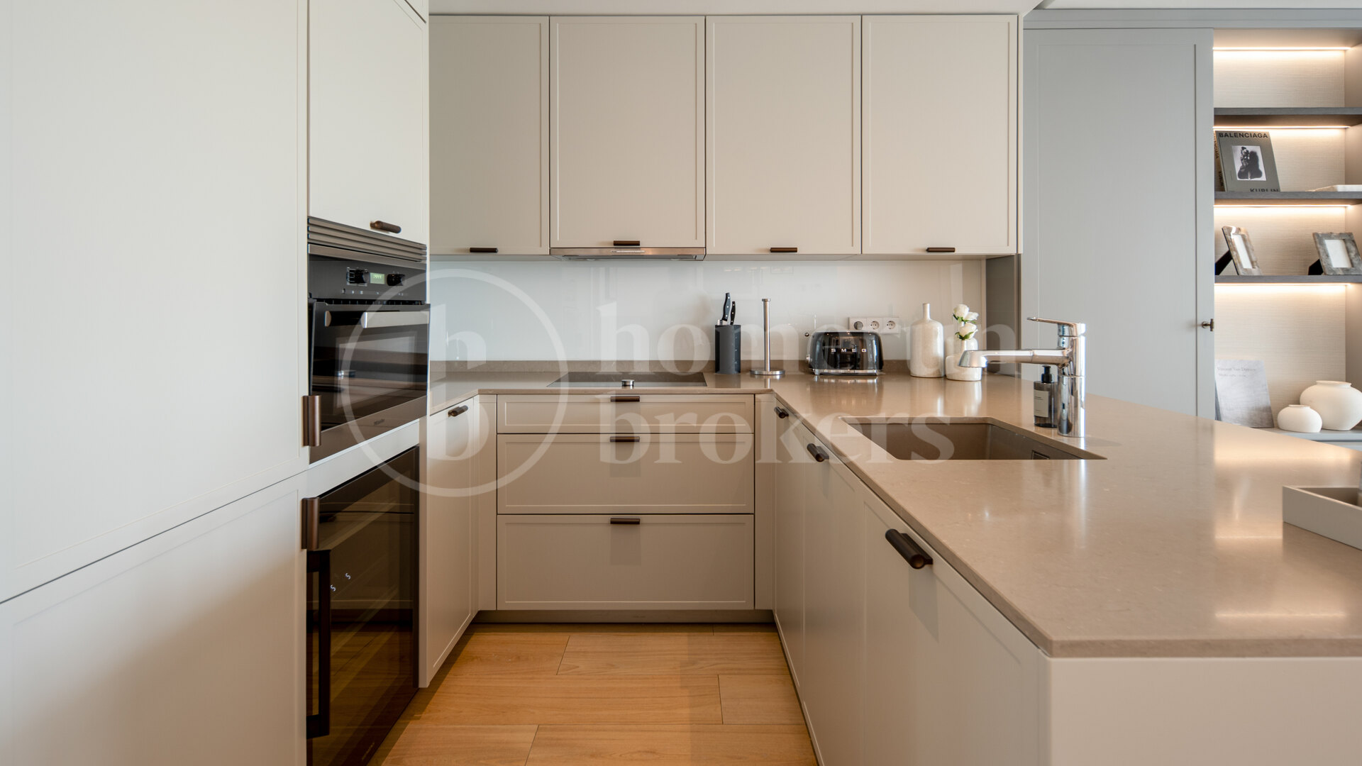 Drago 2-2 – Luxury Apartment for Sale in Puente Romano Resort