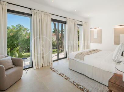 Villa Vida - Contemporary Villa in Puerto del Almendro, Benahavís