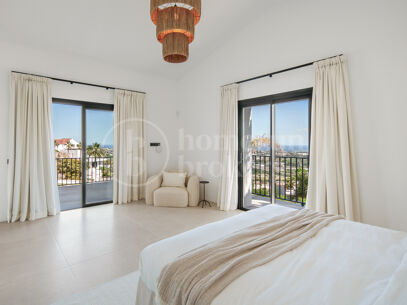 Villa Vida - Contemporary Villa in Puerto del Almendro, Benahavís