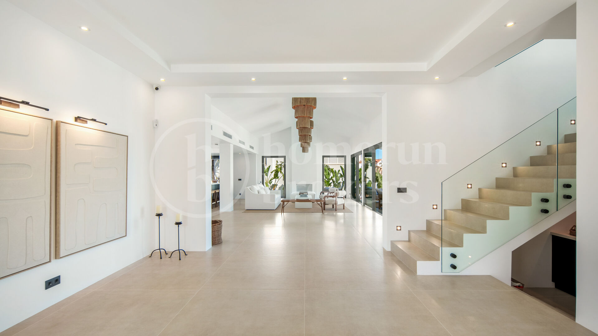 Villa Vida - Contemporary Villa in Puerto del Almendro, Benahavís