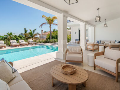 Villa Vida - Contemporary Villa in Puerto del Almendro, Benahavís
