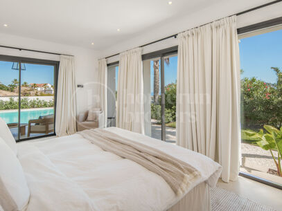 Villa Vida - Contemporary Villa in Puerto del Almendro, Benahavís