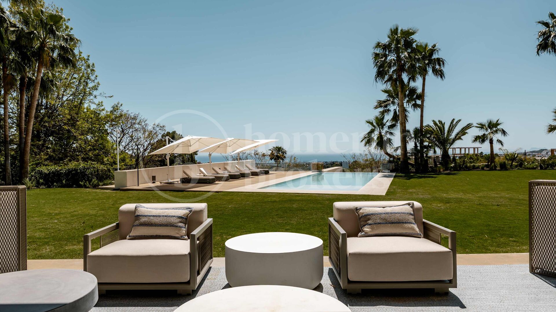 Villa Futura - Luxury 8-Bedroom Villa in Reserva de Alcuzcuz