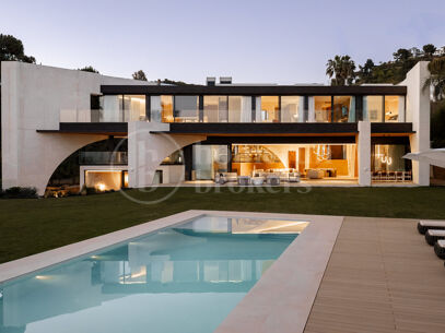 Villa Futura - Luxury 8-Bedroom Villa in Reserva de Alcuzcuz