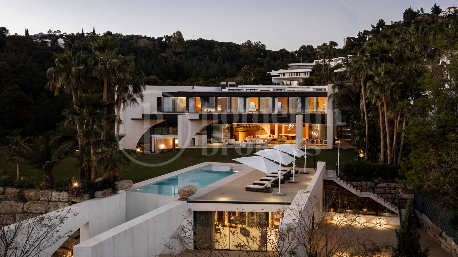 Villa Futura - Luxury 8-Bedroom Villa in Reserva de Alcuzcuz