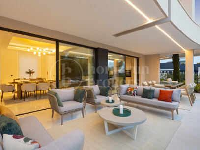 Villa Nara - Impressive Elegant New Home