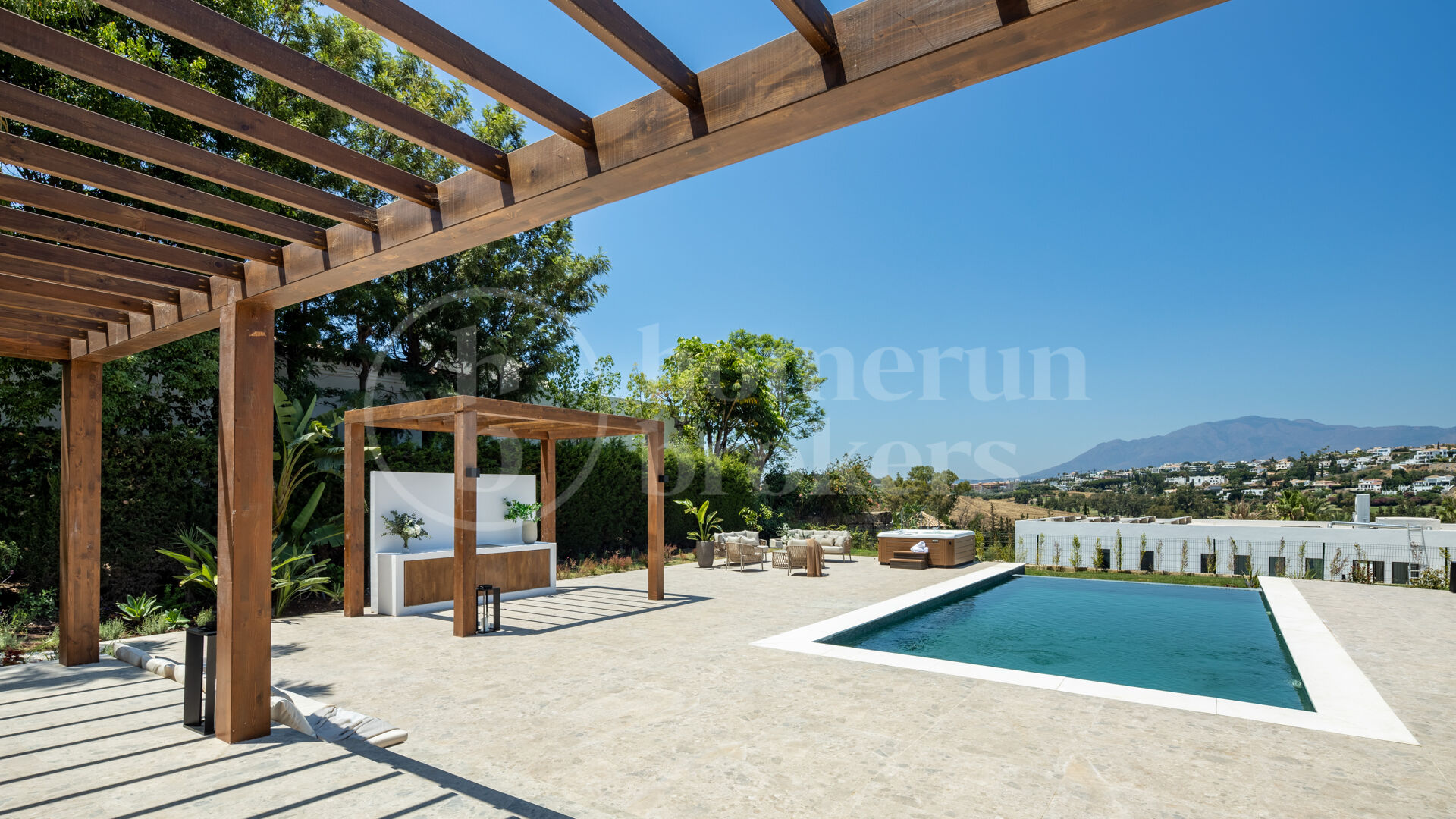 Villa Azahar - Elegant Family Villa with expansive plot