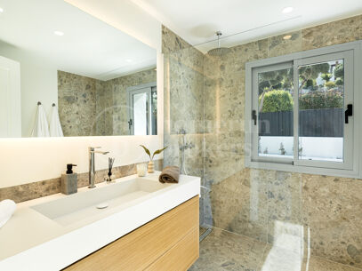 Villa Azahar - Elegant Family Villa with expansive plot