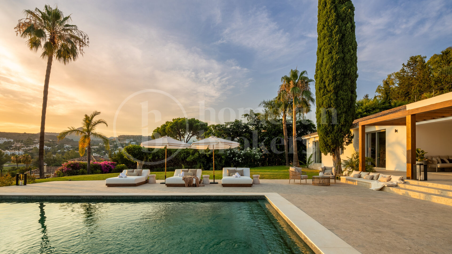 Villa Azahar - Elegant Family Villa with expansive plot