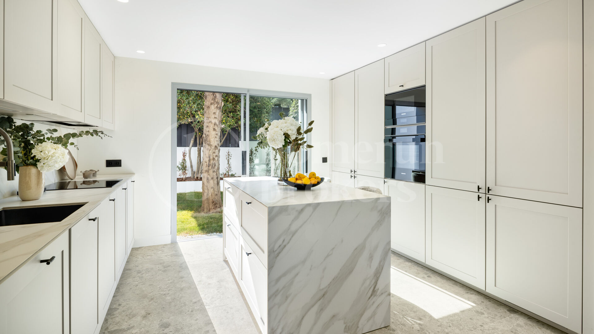 Villa Azahar - Elegant Family Villa with expansive plot