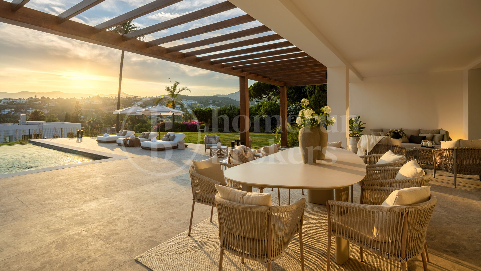 Villa Azahar - Elegant Family Villa with expansive plot