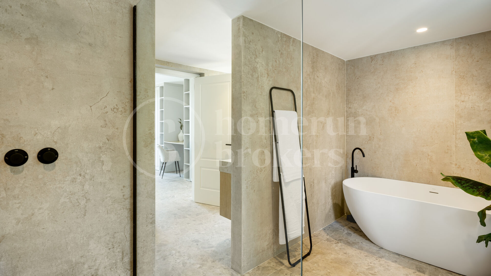 Villa Azahar - Elegant Family Villa with expansive plot